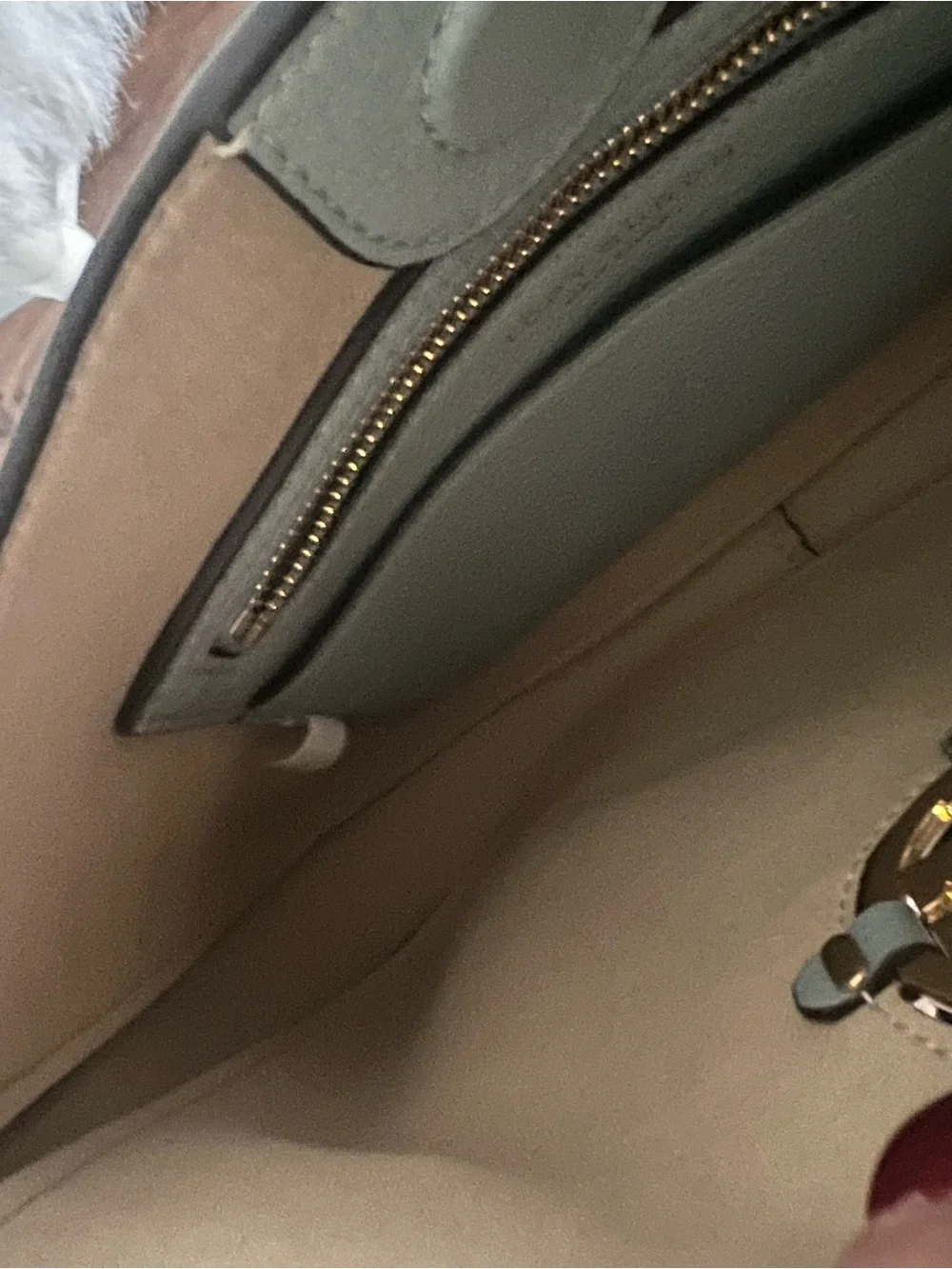 Tory Burch sleek pebble